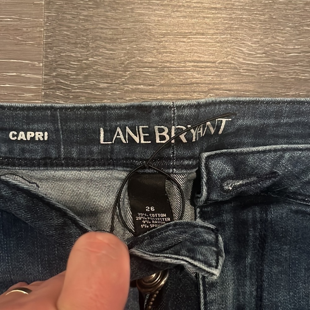 Lane Bryant capri - Picture 2 of 3